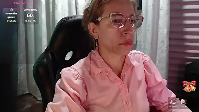 Chayla Ruiz online show from 3, 2, 2026