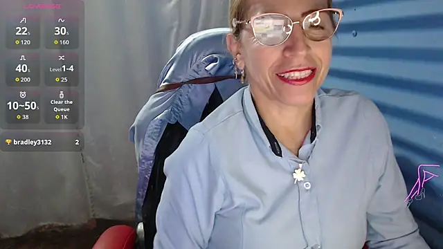 Chayla Ruiz online show from 19, 5, 2026