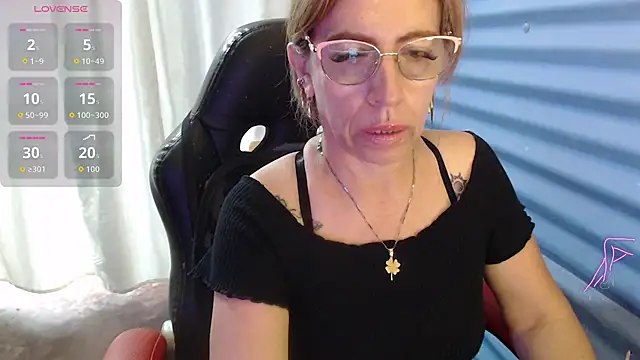 Chayla Ruiz online show from 31, 5, 2026