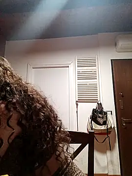 CurlyElisa online show from 7, 4, 2026