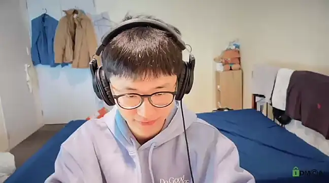 romeoisme   online show from 18, 12, 2024