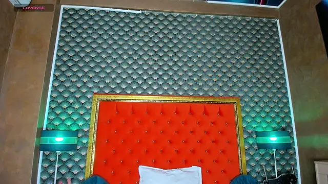 VallerieJones online show from 19, 4, 2026