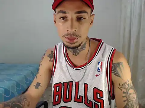 emiliano hottt online show from 1, 12, 2025