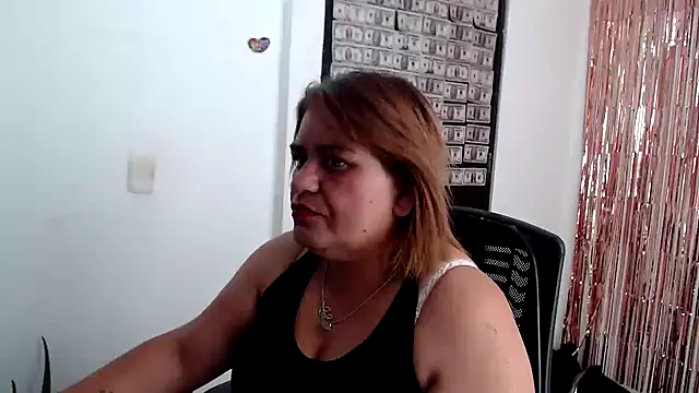 NAILAH SANZ online show from 28, 1, 2025