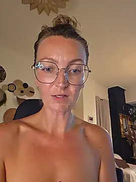 MissMialicious online show from 21, 7, 2026