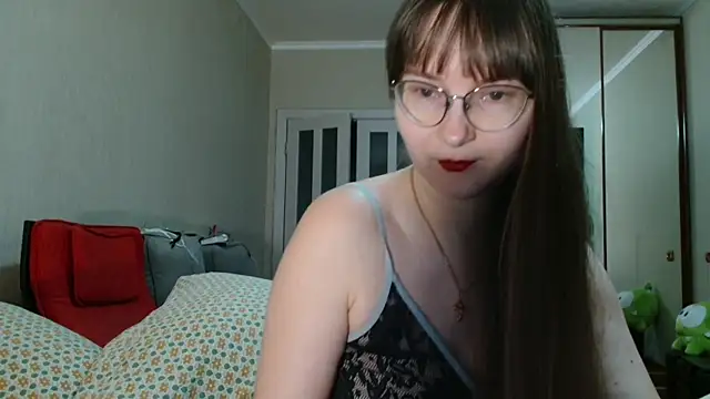 KiraGoldens online show from 9, 4, 2026