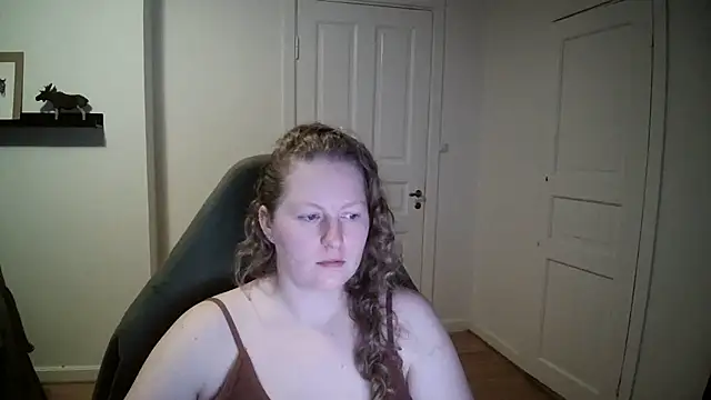 Snapshot of Girlnina-1995 chatting on 4, 1, 2025 Girlnina-1995 online show from 4, 1, 2025