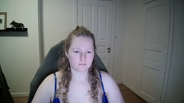 Snapshot of Girlnina-1995 chatting on 6, 1, 2025 Girlnina-1995 online show from 6, 1, 2025