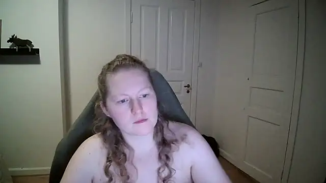 Snapshot of Girlnina-1995 chatting on 6, 1, 2025 Girlnina-1995 online show from 6, 1, 2025