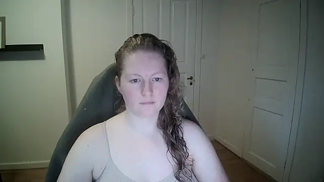 Snapshot of Girlnina-1995 chatting on 20, 1, 2025 Girlnina-1995 online show from 20, 1, 2025