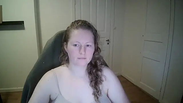 Snapshot of Girlnina-1995 chatting on 20, 1, 2025 Girlnina-1995 online show from 20, 1, 2025