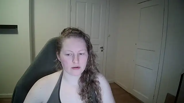 Snapshot of Girlnina-1995 chatting on 11, 2, 2025 Girlnina-1995 online show from 11, 2, 2025