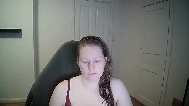 Snapshot of Girlnina-1995 chatting on 17, 2, 2025 Girlnina-1995 online show from 17, 2, 2025