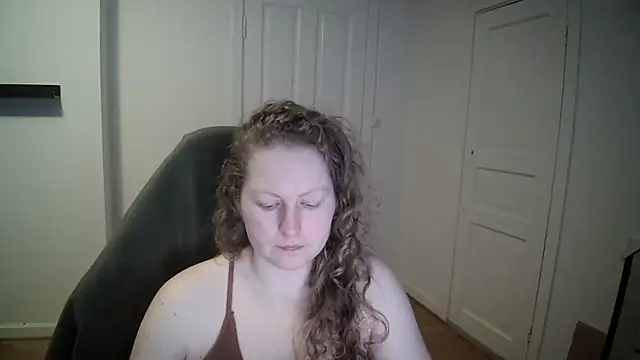 Snapshot of Girlnina-1995 chatting on 19, 2, 2025 Girlnina-1995 online show from 19, 2, 2025