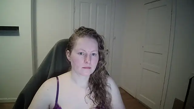 Snapshot of Girlnina-1995 chatting on 20, 2, 2025 Girlnina-1995 online show from 20, 2, 2025