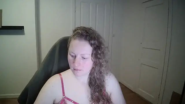 Snapshot of Girlnina-1995 chatting on 24, 2, 2025 Girlnina-1995 online show from 24, 2, 2025