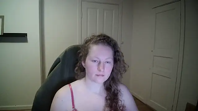 Snapshot of Girlnina-1995 chatting on 24, 2, 2025 Girlnina-1995 online show from 24, 2, 2025