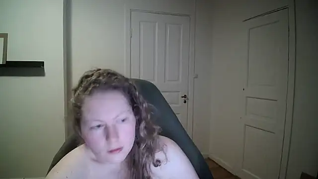 Snapshot of Girlnina-1995 chatting on 26, 2, 2025 Girlnina-1995 online show from 26, 2, 2025