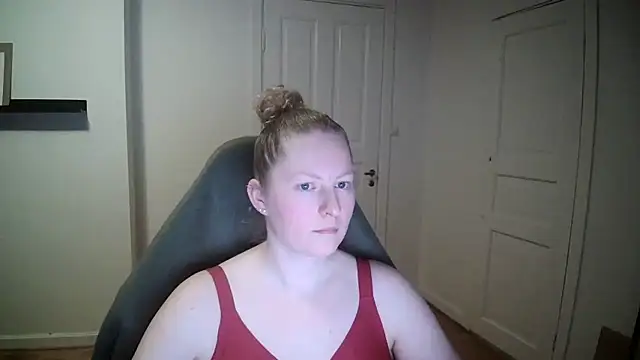 Snapshot of Girlnina-1995 chatting on 26, 2, 2025 Girlnina-1995 online show from 26, 2, 2025