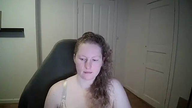 Snapshot of Girlnina-1995 chatting on 28, 2, 2025 Girlnina-1995 online show from 28, 2, 2025