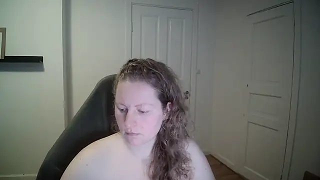 Snapshot of Girlnina-1995 chatting on 3, 3, 2025 Girlnina-1995 online show from 3, 3, 2025