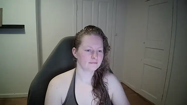 Snapshot of Girlnina-1995 chatting on 17, 3, 2025 Girlnina-1995 online show from 17, 3, 2025