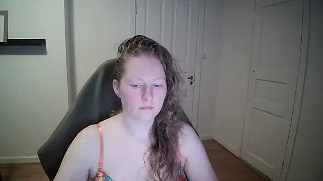 Snapshot of Girlnina-1995 chatting on 19, 3, 2025 Girlnina-1995 online show from 19, 3, 2025