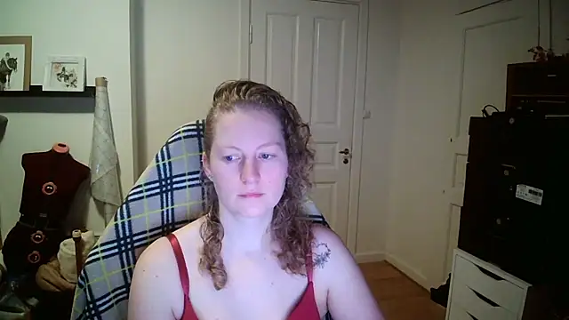 Snapshot of Girlnina-1995 chatting on 9, 1, 2026 Girlnina-1995 online show from 9, 1, 2026