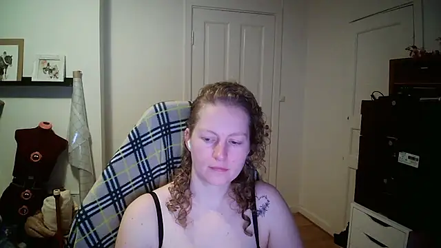 Snapshot of Girlnina-1995 chatting on 13, 1, 2026 Girlnina-1995 online show from 13, 1, 2026