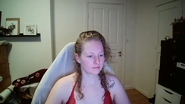 Snapshot of Girlnina-1995 chatting on 17, 2, 2026 Girlnina-1995 online show from 17, 2, 2026