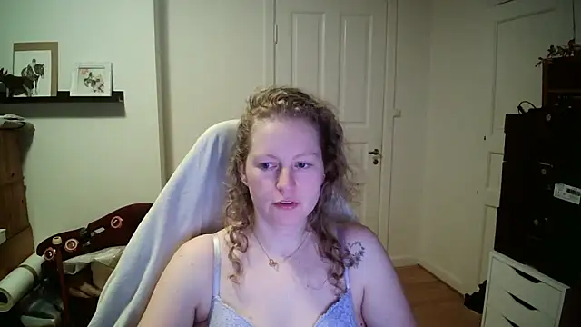 Snapshot of Girlnina-1995 chatting on 23, 2, 2026 Girlnina-1995 online show from 23, 2, 2026