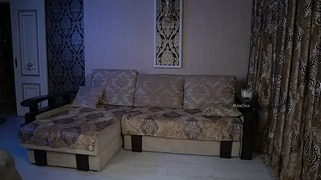 Snapshot of mike0xx chatting on 3, 12, 2025 mike0xx online show from 3, 12, 2025