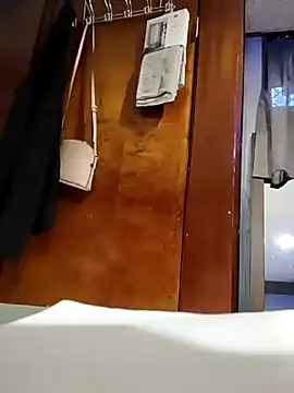 eatmeplease44 online show from 18, 1, 2025