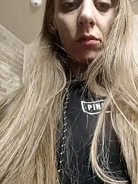 eatmeplease44 online show from 20, 3, 2025