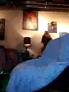 eatmeplease44 online show from 28, 9, 2025