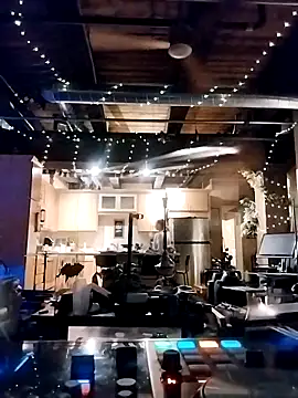 eatmeplease44 online show from 7, 10, 2025