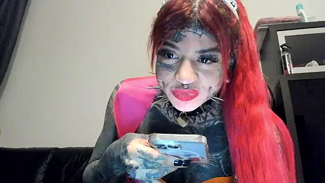 Snapshot of tamarapervert chatting on 13, 2, 2025 tamarapervert online show from 13, 2, 2025