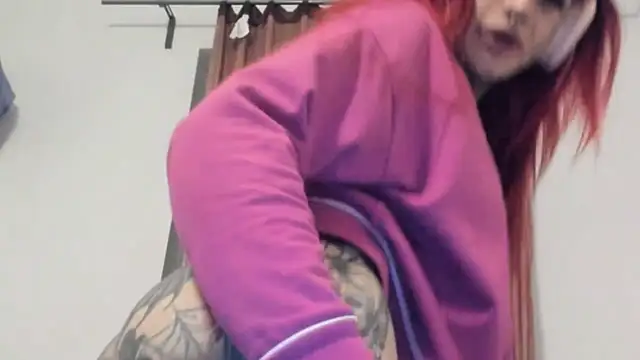 Snapshot of tamarapervert chatting on 14, 10, 2025 tamarapervert online show from 14, 10, 2025