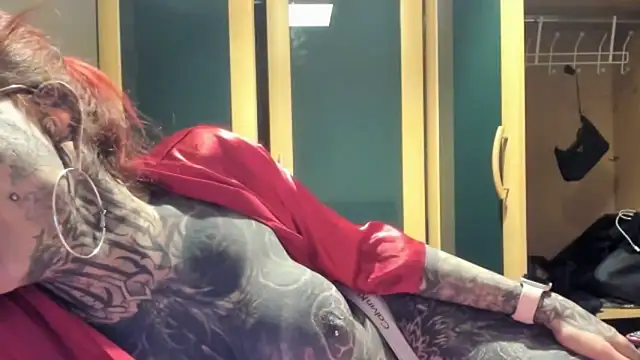 Snapshot of tamarapervert chatting on 21, 11, 2025 tamarapervert online show from 21, 11, 2025