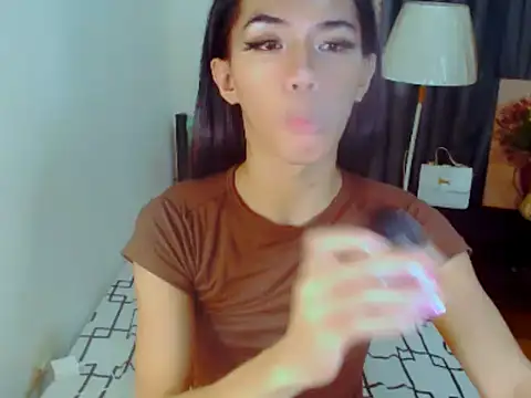 Snapshot of ELLIZABETHFORCUMXX chatting on 14, 9, 2025 ELLIZABETHFORCUMXX online show from 14, 9, 2025