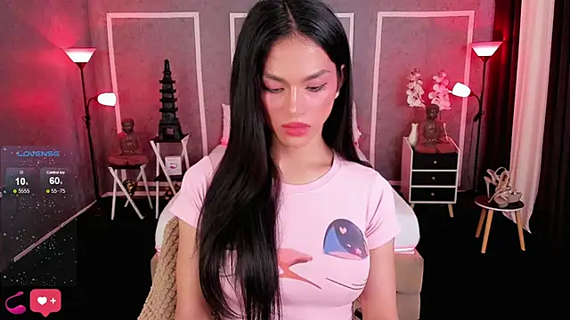 Snapshot of MsHannaSaint chatting on 1, 2, 2025 MsHannaSaint online show from 1, 2, 2025