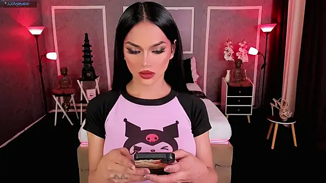 Snapshot of MsHannaSaint chatting on 3, 2, 2025 MsHannaSaint online show from 3, 2, 2025