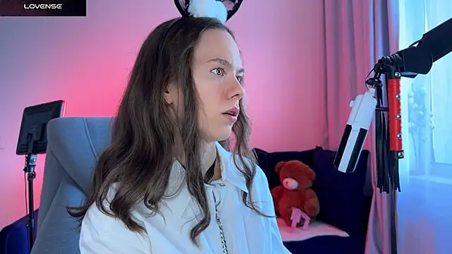 DivineBite online show from 17, 9, 2025