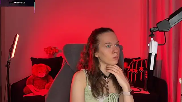 DivineBite online show from 9, 10, 2025