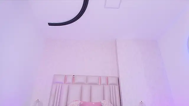  carolina fox online show from 28, 5, 2026
