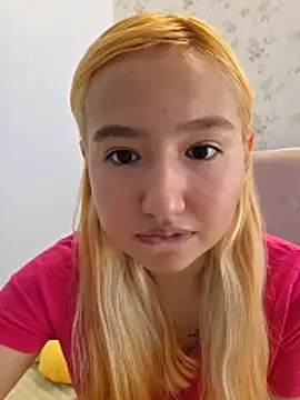 Snapshot of Pinkie_Princes chatting on 4, 12, 2025 Pinkie Princes online show from 4, 12, 2025