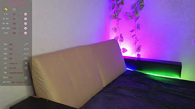 ParadisePleasure  online show from 4, 11, 2025