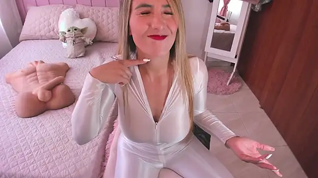 whitneyhot online show from 19, 2, 2025