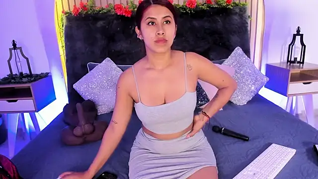 Karlagonzales  online show from 18, 1, 2025