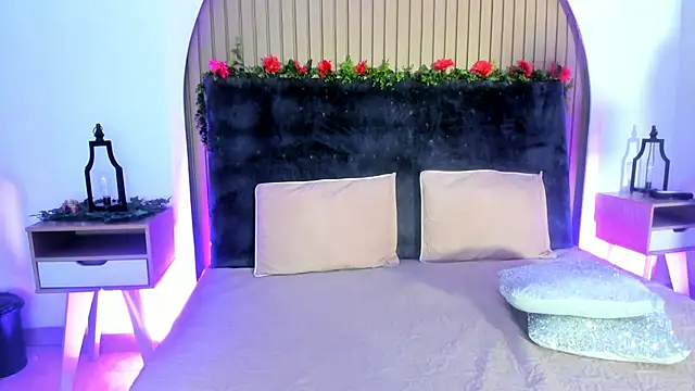 Karlagonzales  online show from 11, 11, 2025